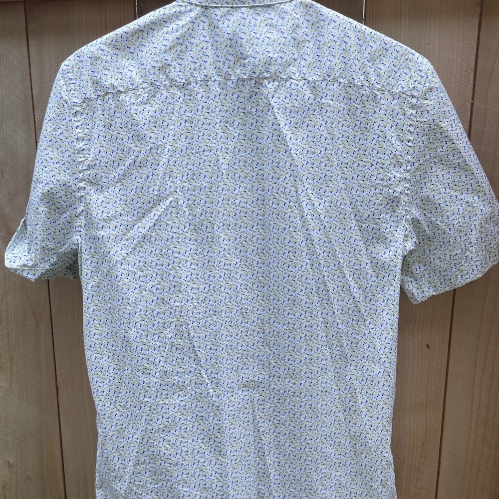 Collarless button down - Picture 2 of 4
